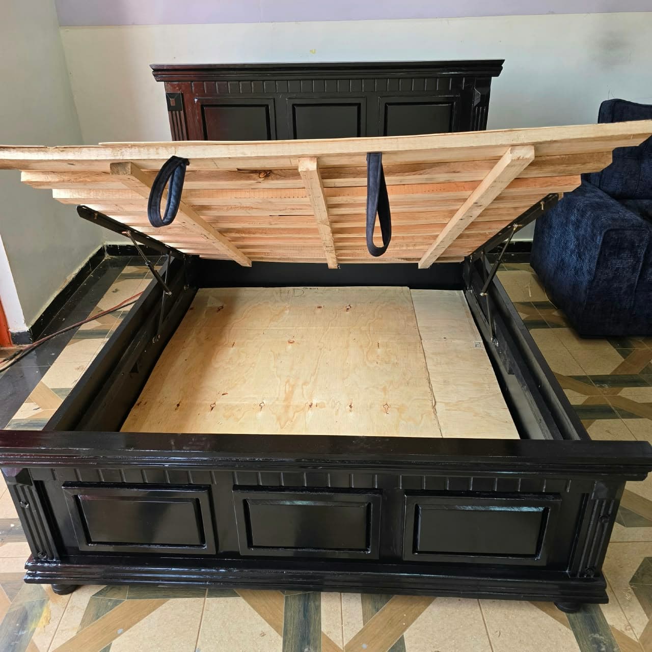 Hydraulic Storage Bed